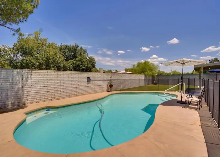 Family-friendly Retreat W/ Pool & Yard! Holiday home