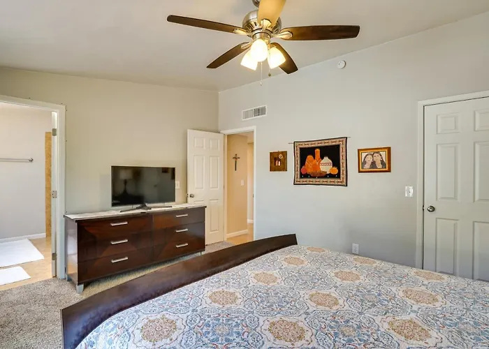 Family-friendly Retreat W/ Pool & Yard! *